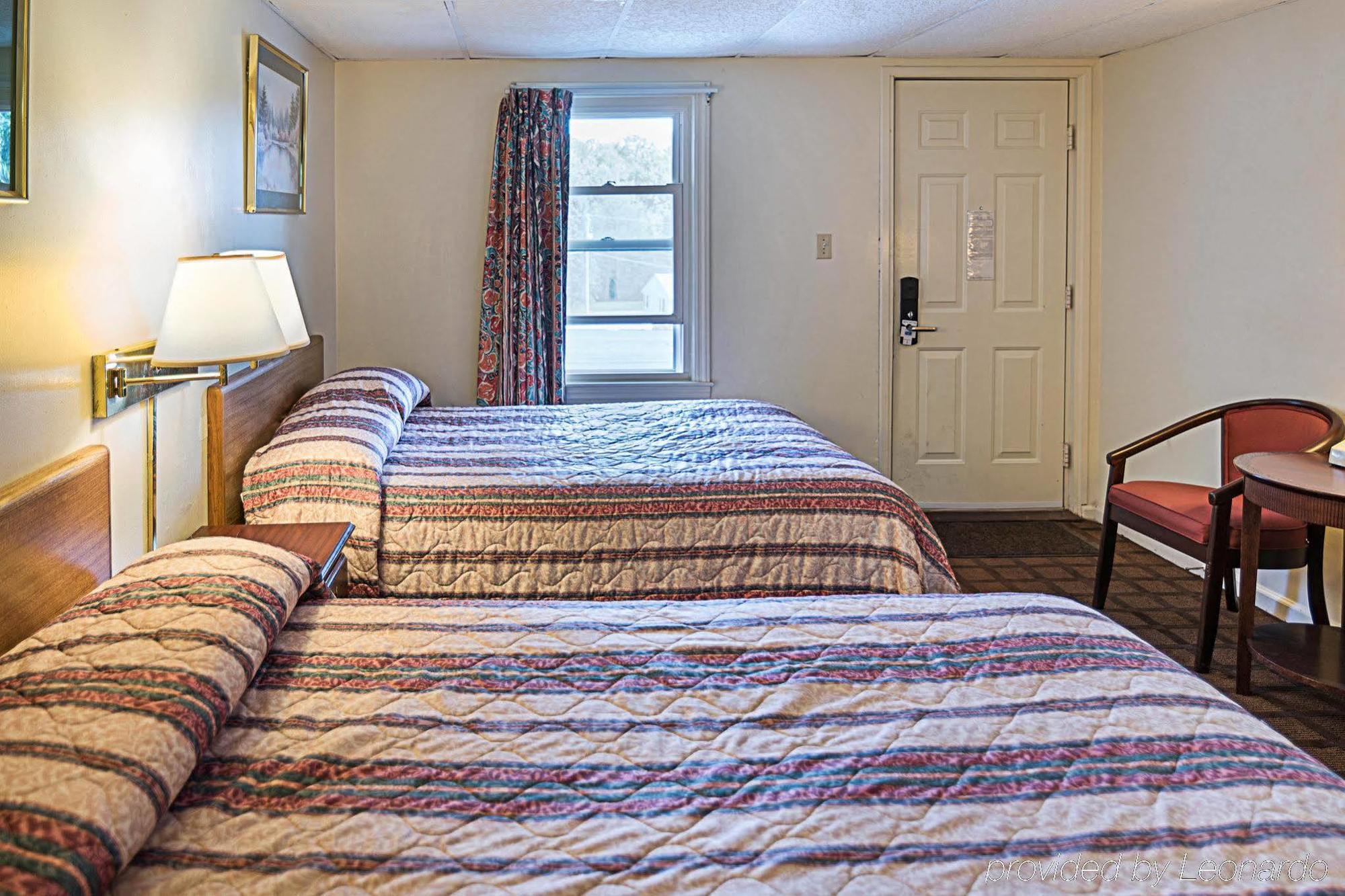 Rodeway Inn Westminster מראה חיצוני תמונה